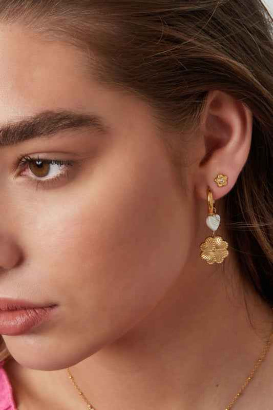 Bloemetjes oorbellen knopjes zilver staal met zirkonia - Idhuna Jewels