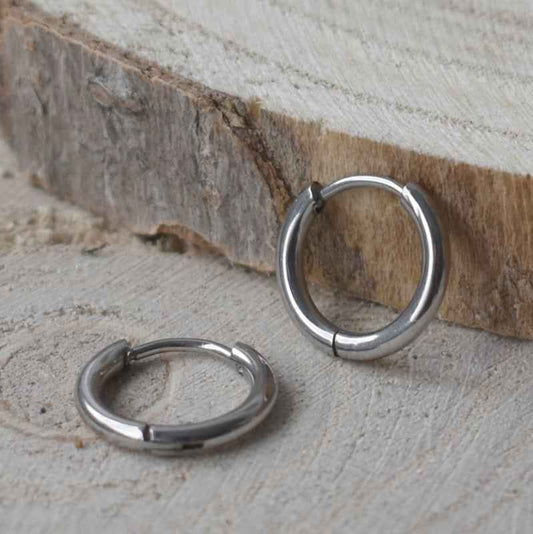 Kleine mini oorringen staal zilverkleurig - Idhuna Jewels