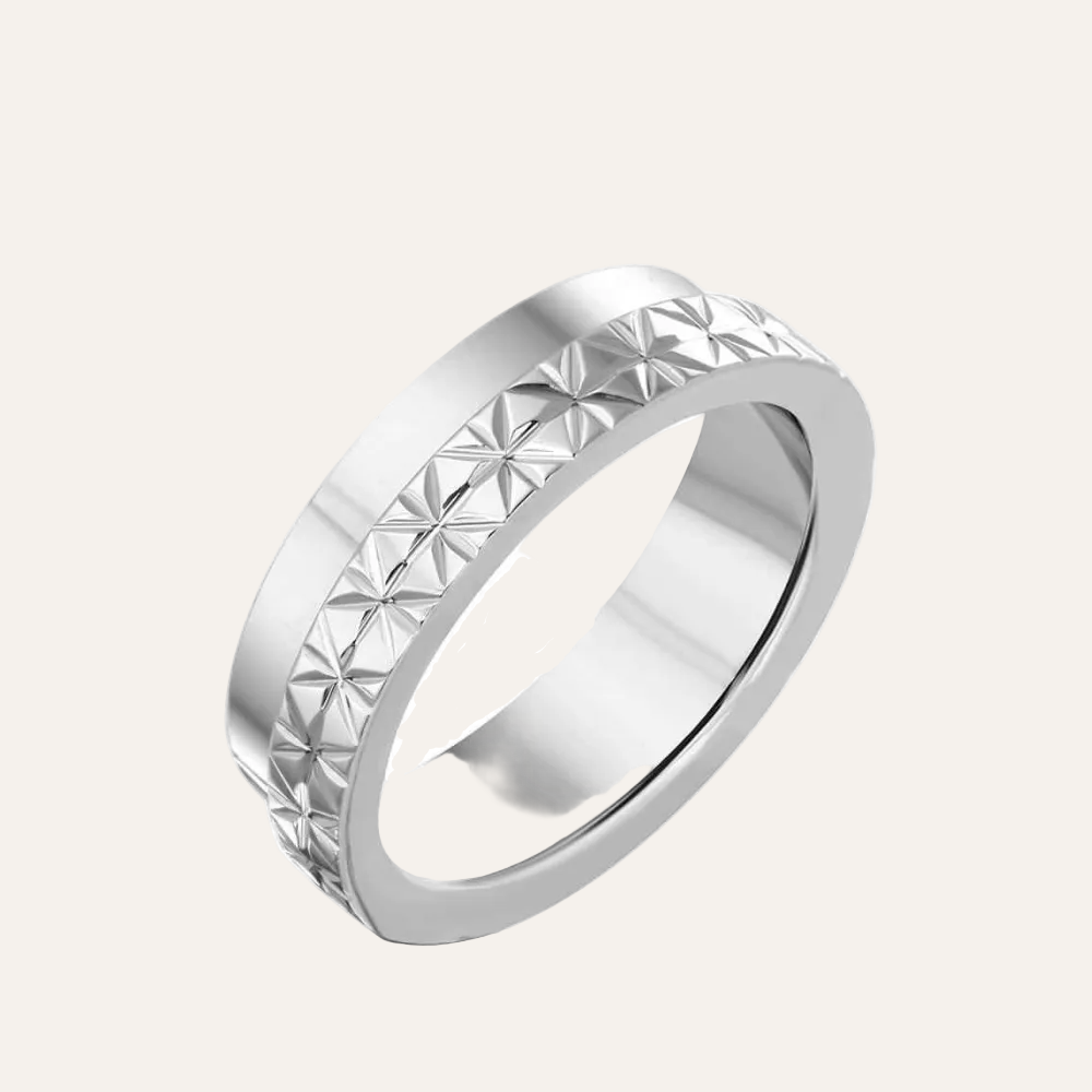 Stalen ring met ster patroon