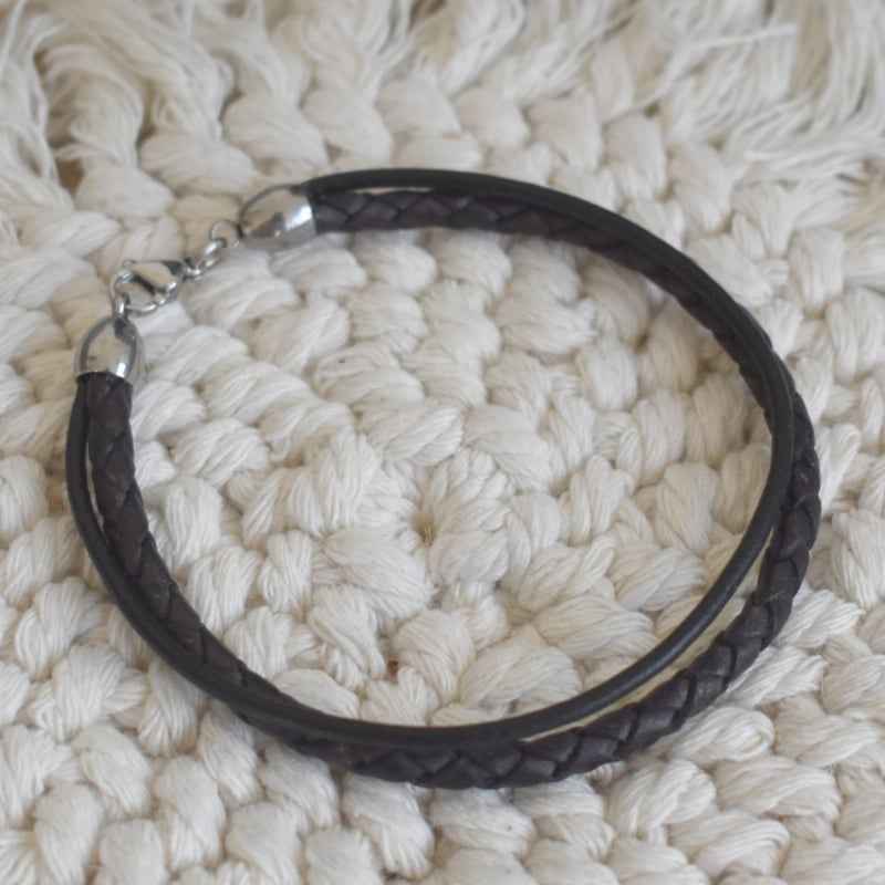 Zwarte leren heren armband met stalen sluiting - Idhuna Jewels