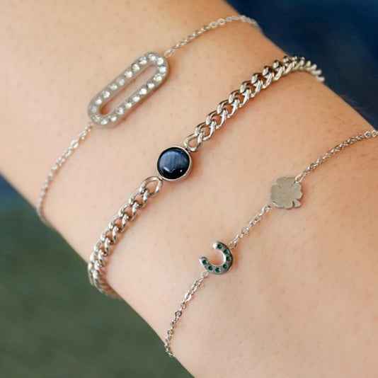 Armband schakels stainless steel zilver met zwarte steen - Idhuna Jewels