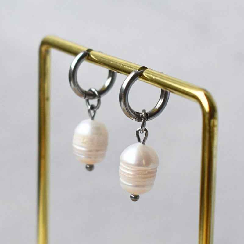 Minimalistische oorbellen - Idhuna Jewels