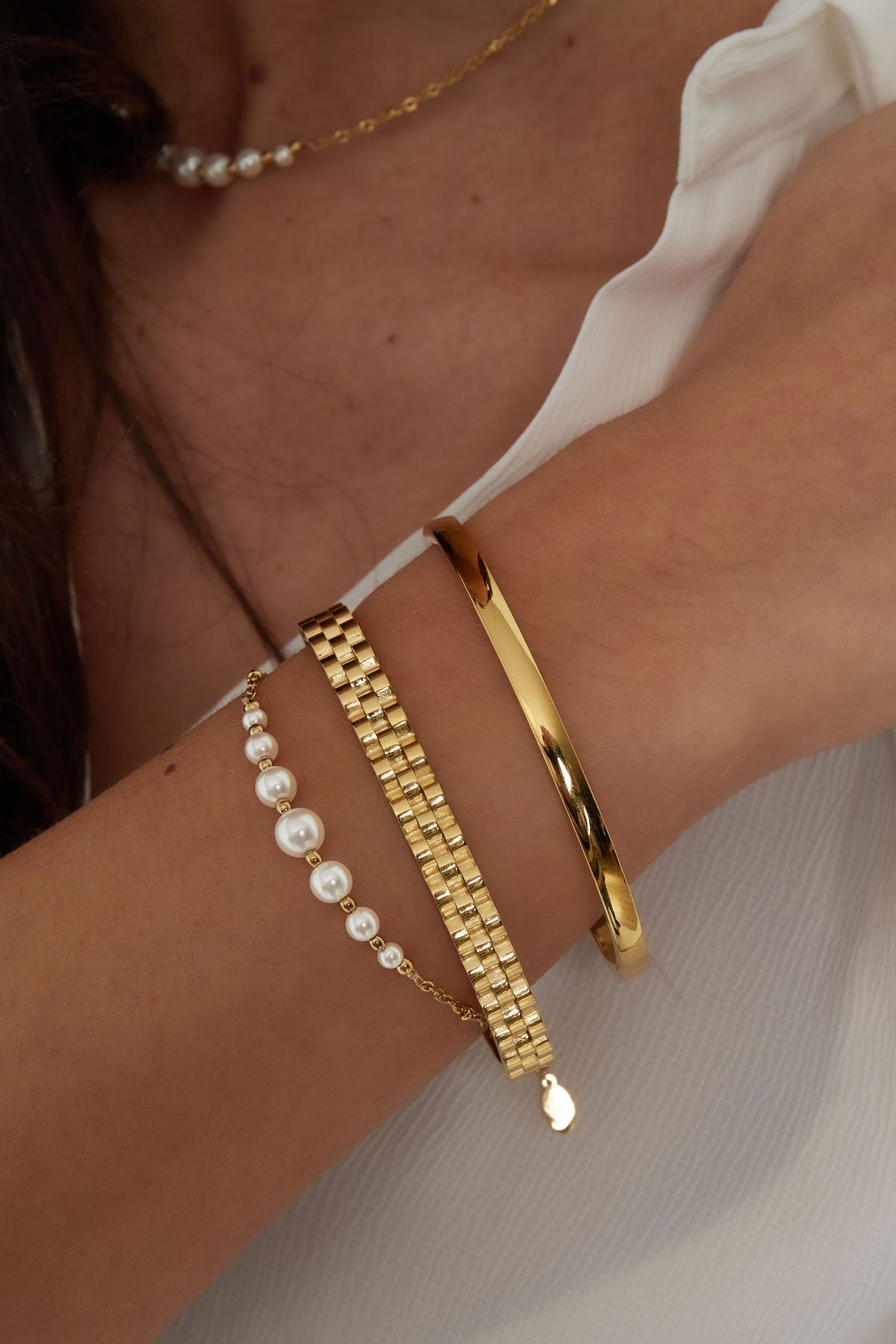 Armband met witte parels goudkleurig staal Rosalie