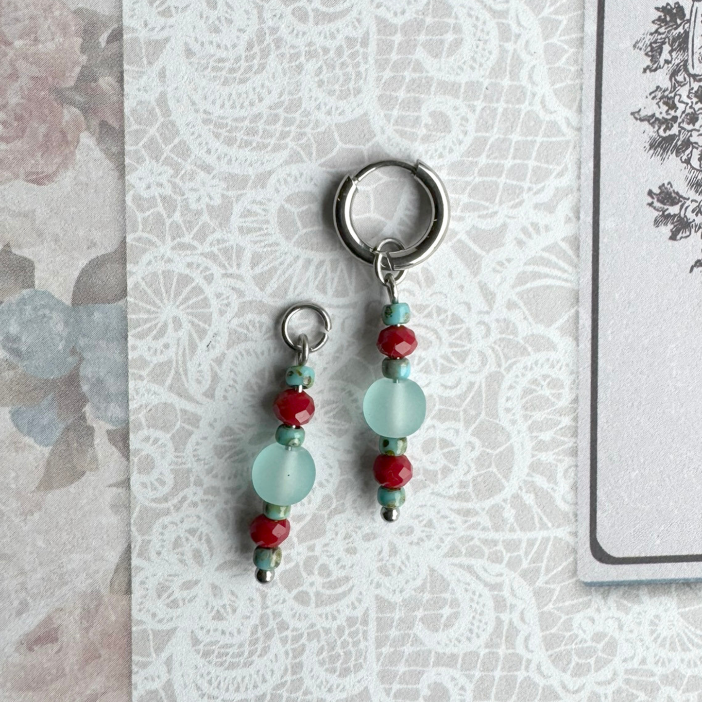 LOVELY CHARMS BLUE BURGUNDY ROWENA