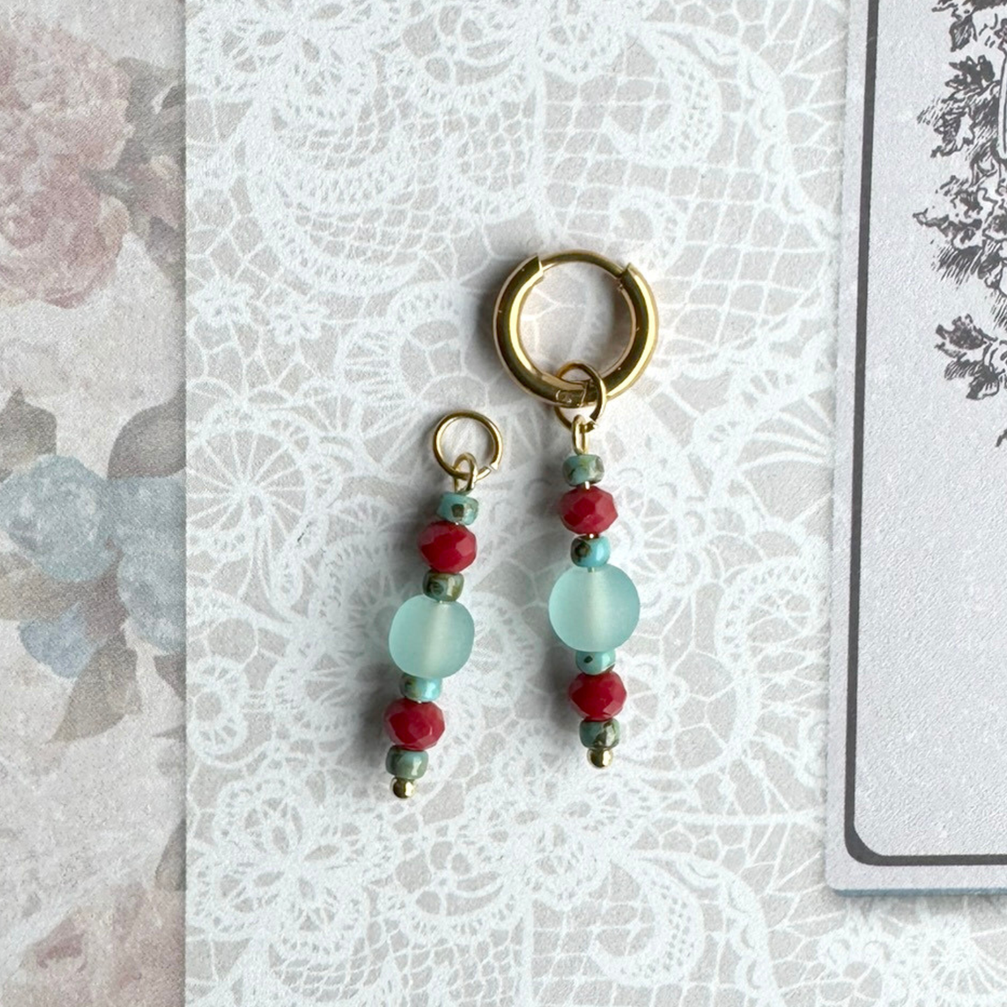 LOVELY CHARMS BLUE BURGUNDY ROWENA