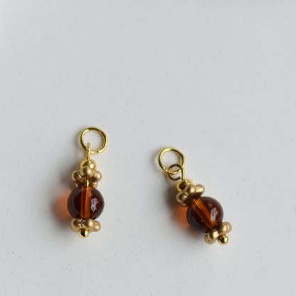 Bruine Oorbedels Golden Blossom