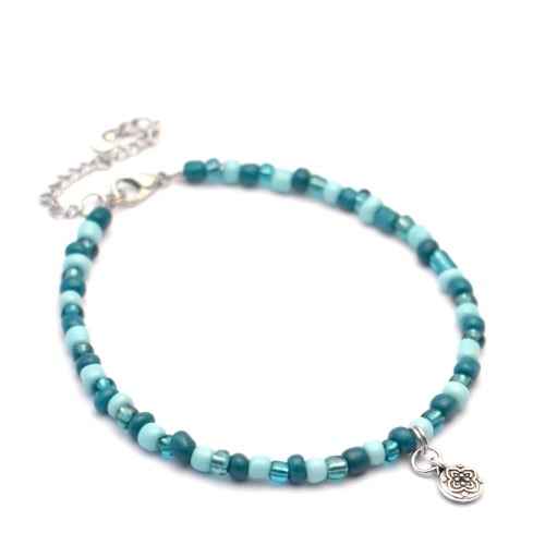Enkelbandje kralen turquoise met ronde sierlijke bedel - Idhuna Jewels
