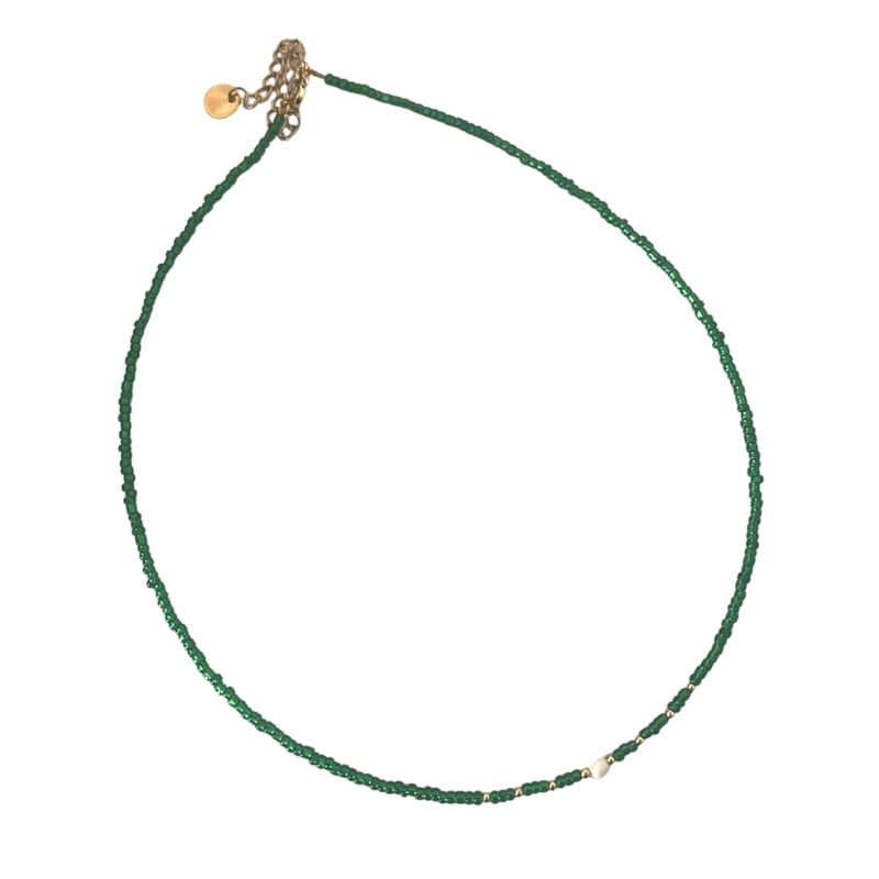 Groen fijne korte stalen kralen ketting rocailles dames met pareltje - Idhuna Jewels
