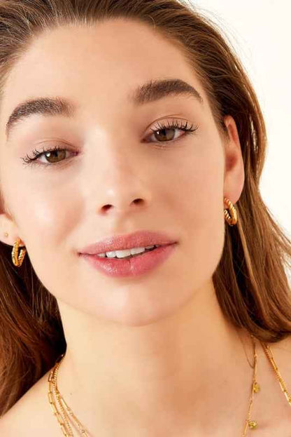 Kleine oorringen stainless steel goud gedraaid detail 20 mm - Idhuna Jewels