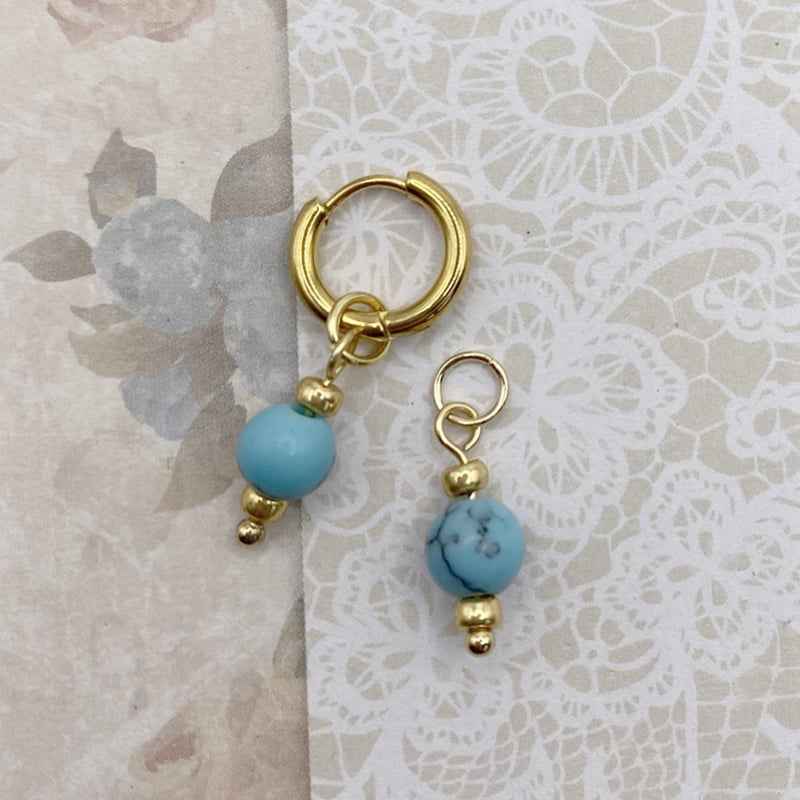 Losse bedels voor Oorringen Staal goud met turquoise kralen - Idhuna Jewels