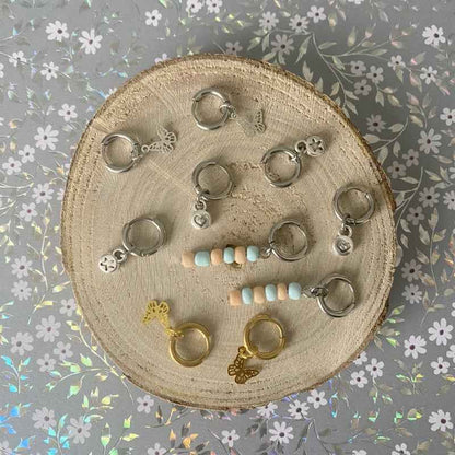 Kleine oorringen staal met hanger ster zilver - Idhuna Jewels