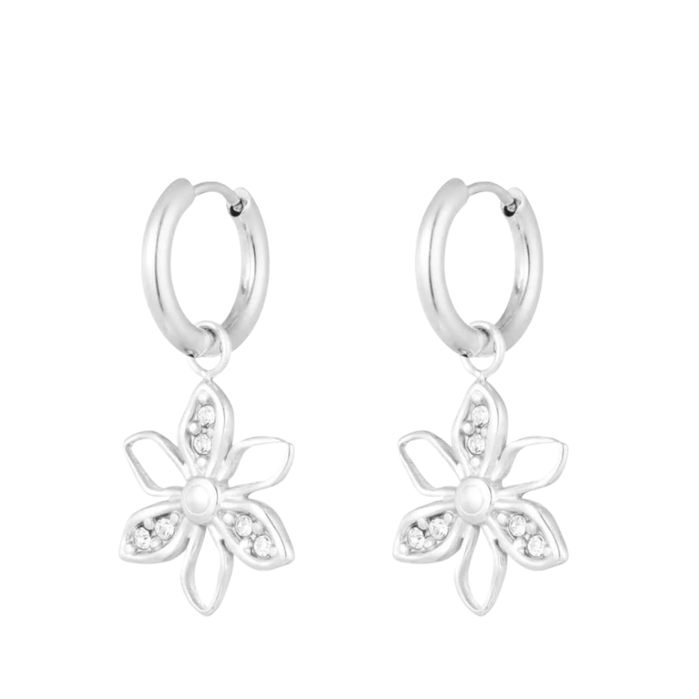 Oorringen met bedels staal zilver bloemetjes met zirkonia's
