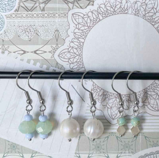 Parel oorbellen hangers staal zilver - Idhuna Jewels