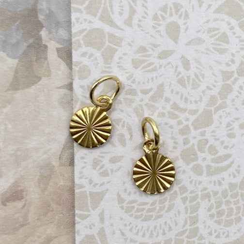 Ronde Rvs bedels goud voor oorringen - Idhuna Jewels