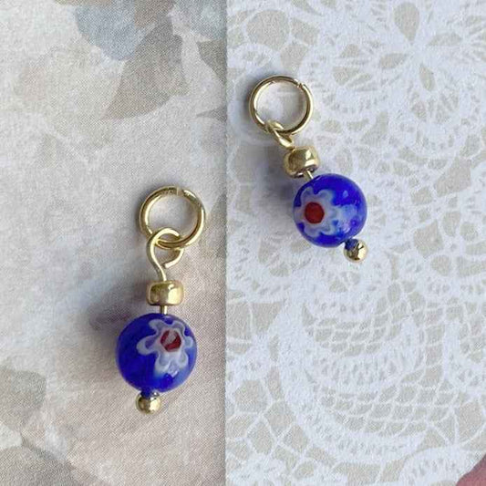 Rvs Goudkleurige bedels voor Oorbellen met kobaltblauwe bloemetjes Kraal - Idhuna Jewels