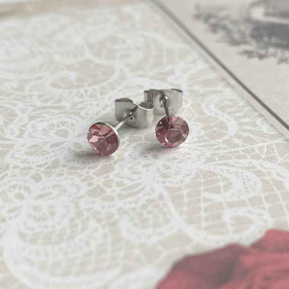 Rvs Oorknopjes zilver met roze kristallen - Idhuna Jewels