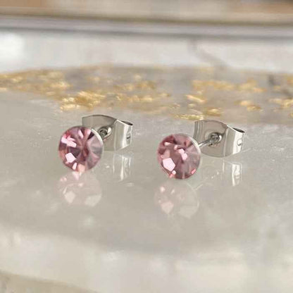 Rvs Oorknopjes zilver met roze kristallen - Idhuna Jewels
