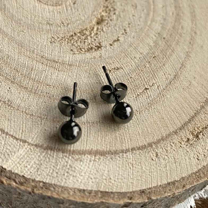 Zweerknopjes zwart bolletjes oorsteker Rvs 5 mm - Idhuna Jewels