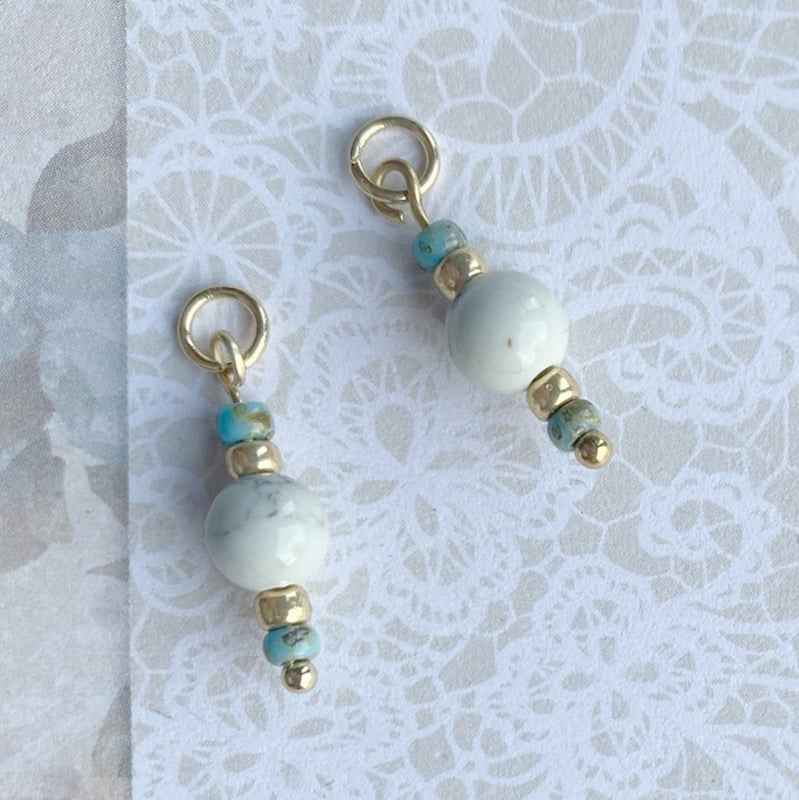 Bedels voor oorbellen Goud Rvs met lichtblauwe en turquoise kralen - Idhuna Jewels