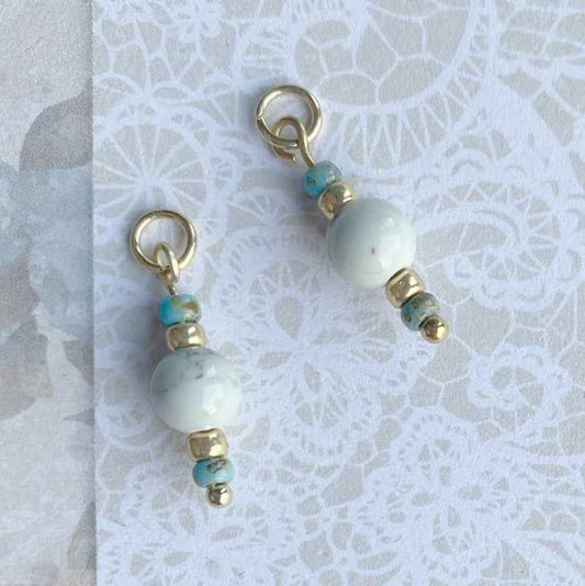 Bedels voor oorbellen Goud Rvs met lichtblauwe en turquoise kralen - Idhuna Jewels